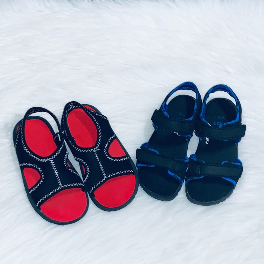 Toodler boys 2 pair of sandals 9-10